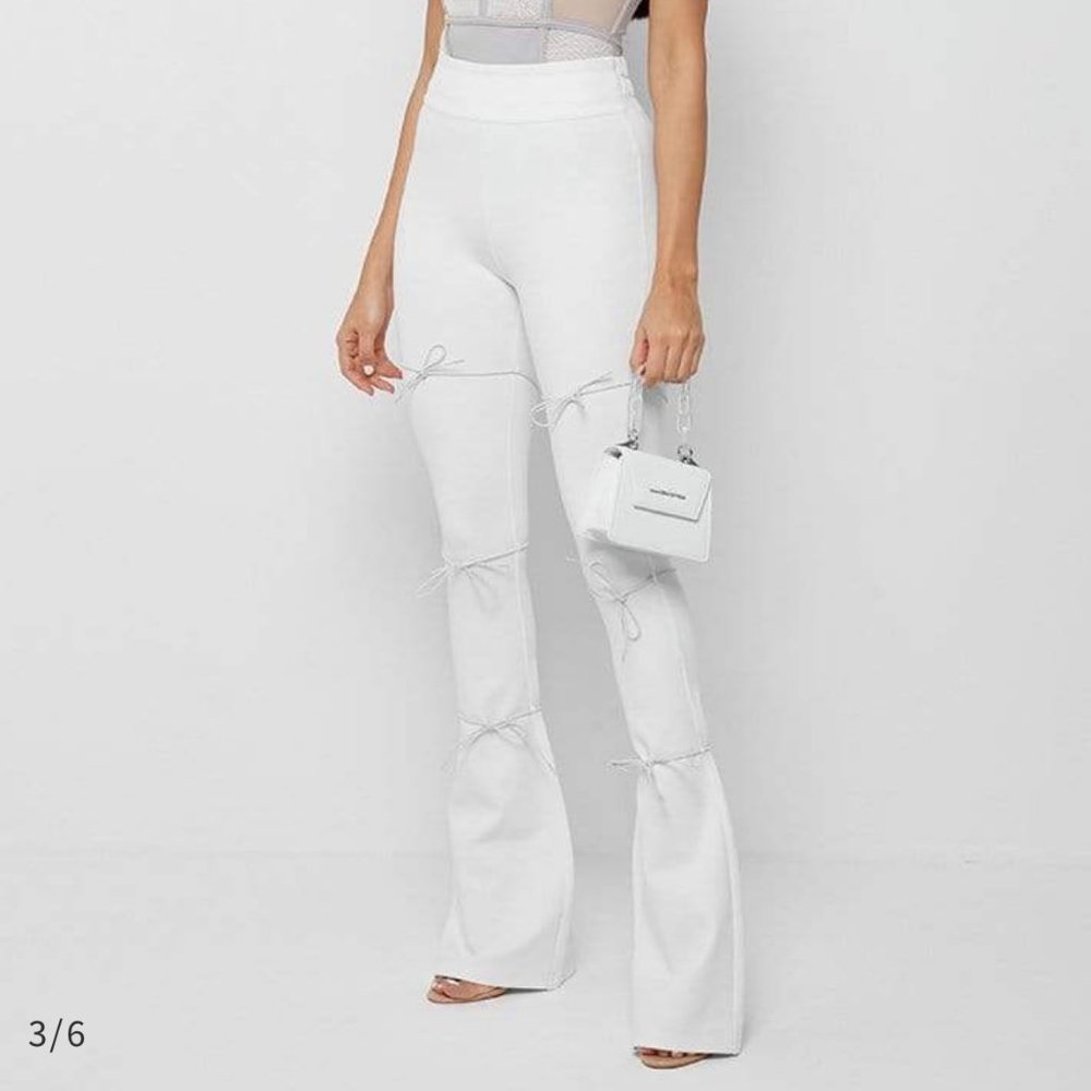 Maniere De Voir -- Reflective Bungee Flared Legging